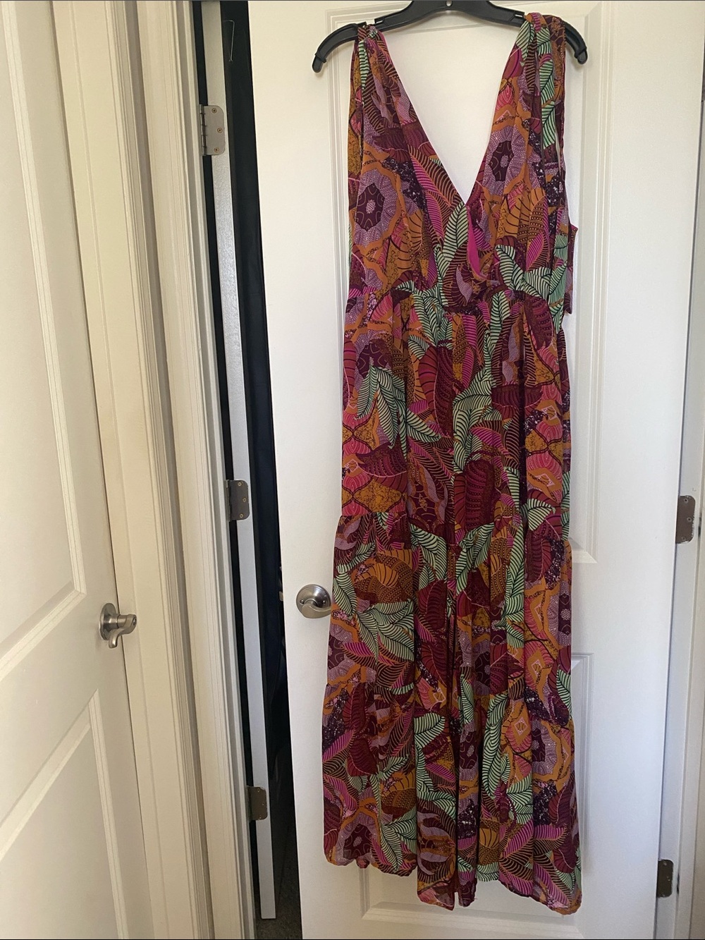 SHEIN Multicolor Leaf Print V-Neck Jumpsuit